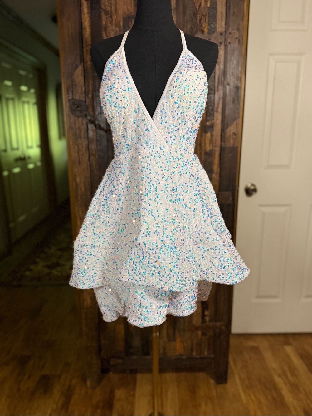 Y2K White Iridescent Sequin Halter Mini Dress S/M Open Back Prom hoco